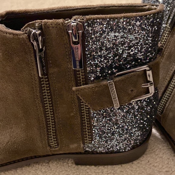 BOOTIE - Picture 2 of 3